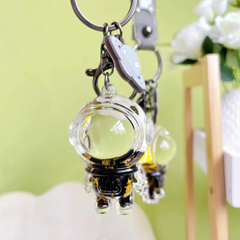 Astronaut Liquid Quicksand Keychain Pendant